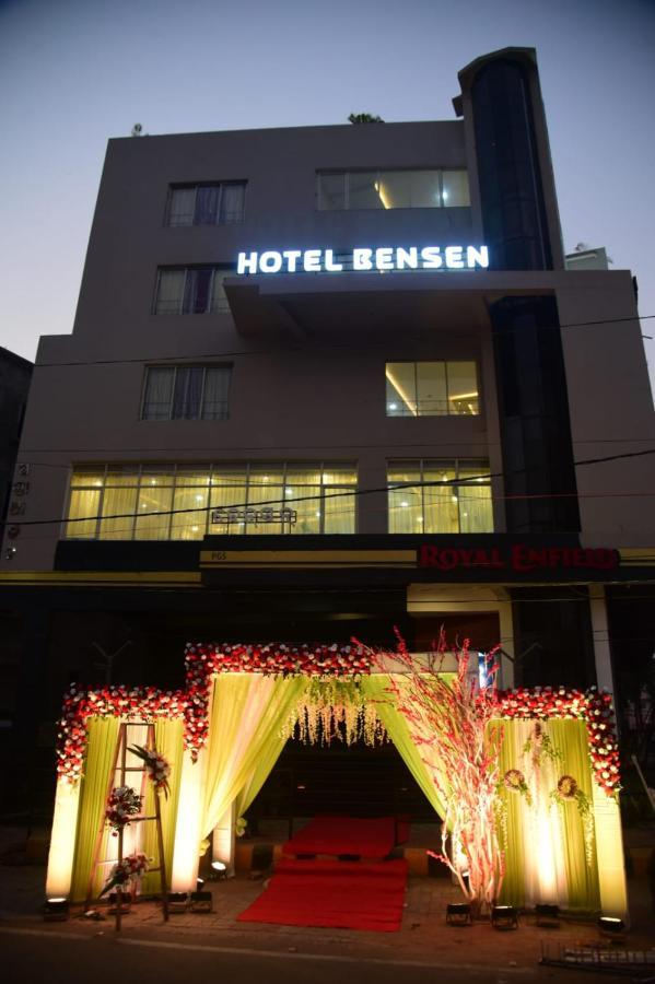 Bensen Hotel Пури Екстериор снимка