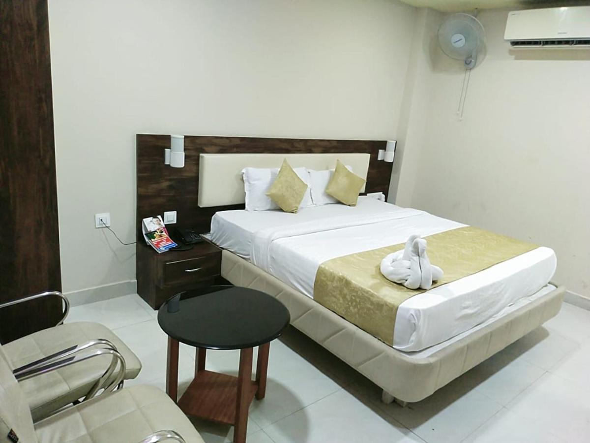 Bensen Hotel Пури Екстериор снимка