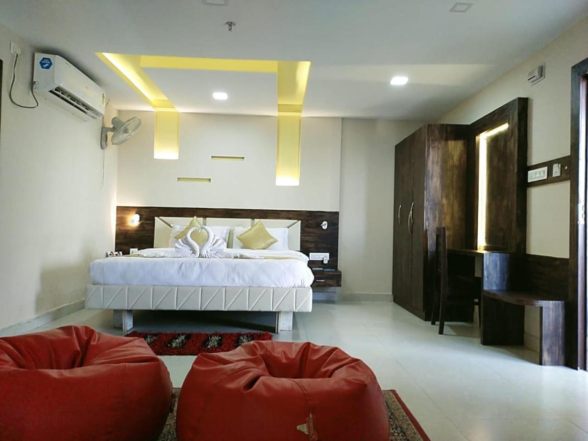 Bensen Hotel Пури Екстериор снимка