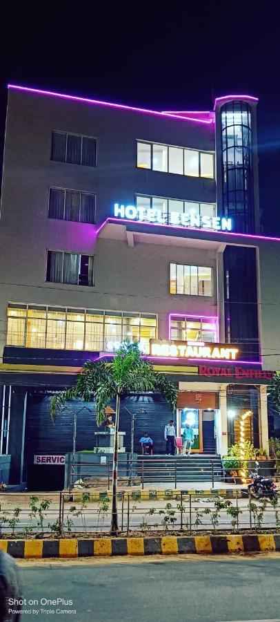 Bensen Hotel Пури Екстериор снимка