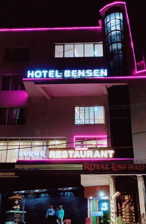 Bensen Hotel Пури Екстериор снимка