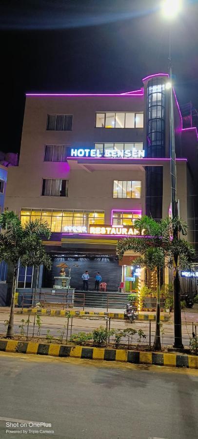 Bensen Hotel Пури Екстериор снимка