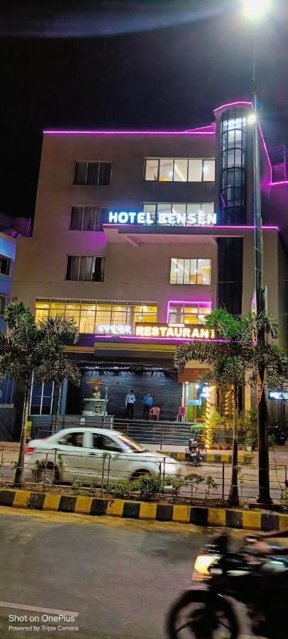 Bensen Hotel Пури Екстериор снимка